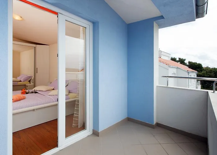 Gold شقة تروغير